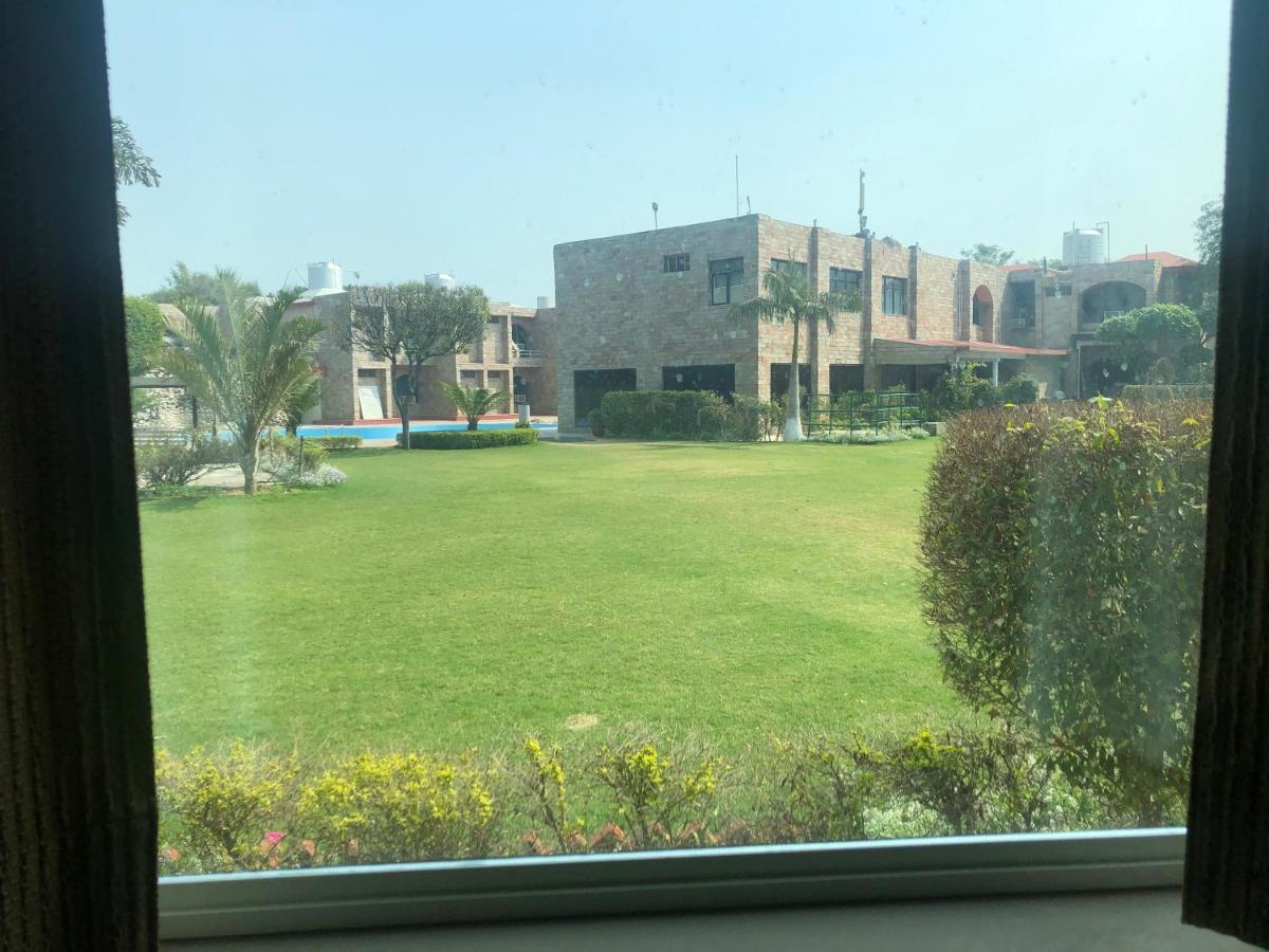 Golden Huts Resorts Rewari Luaran gambar
